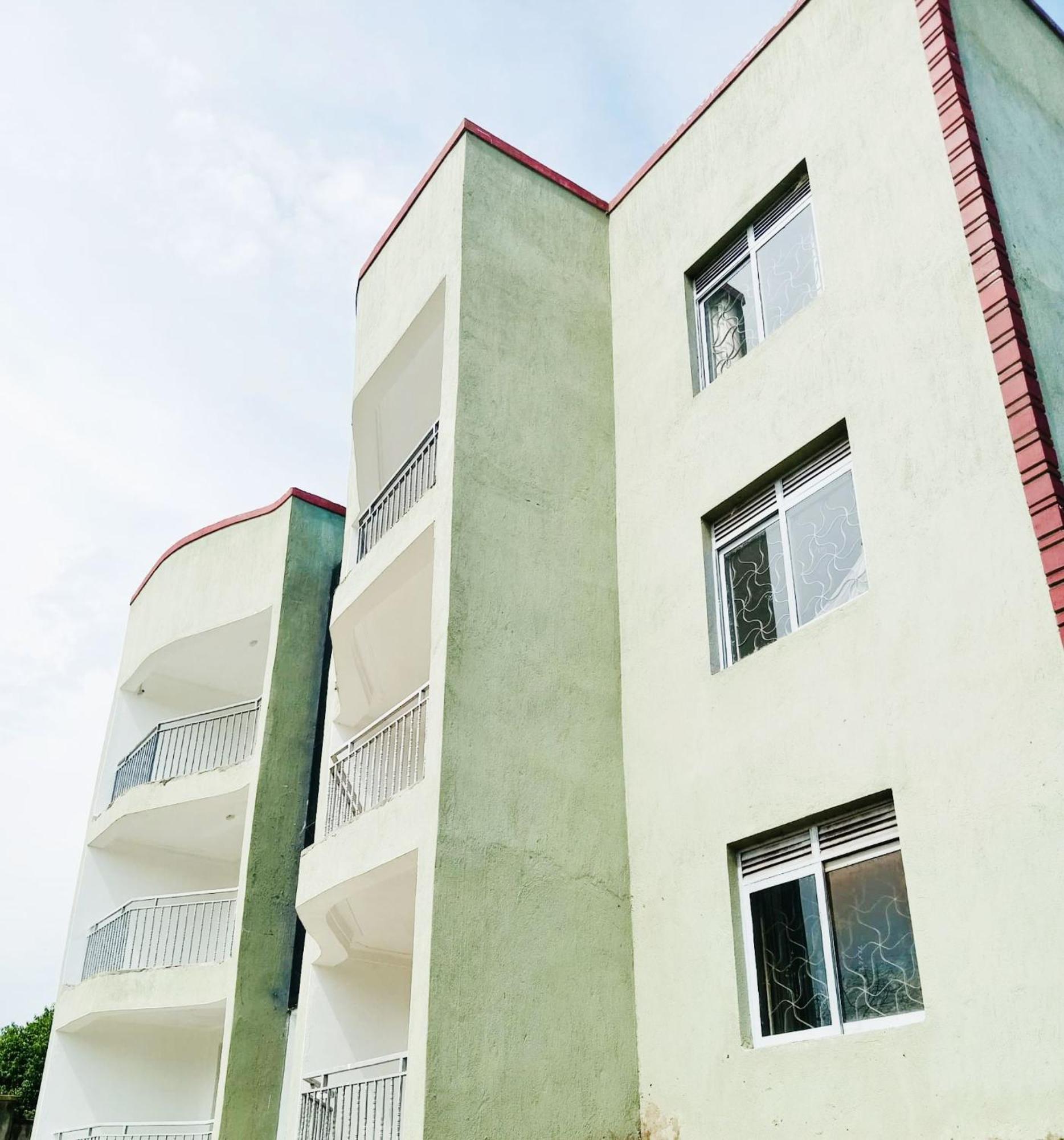 Dutus Hotel Entebbe Wakiso Exterior photo